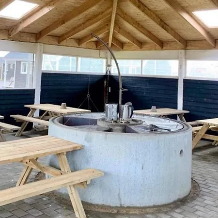 4 Star In Thyborøn